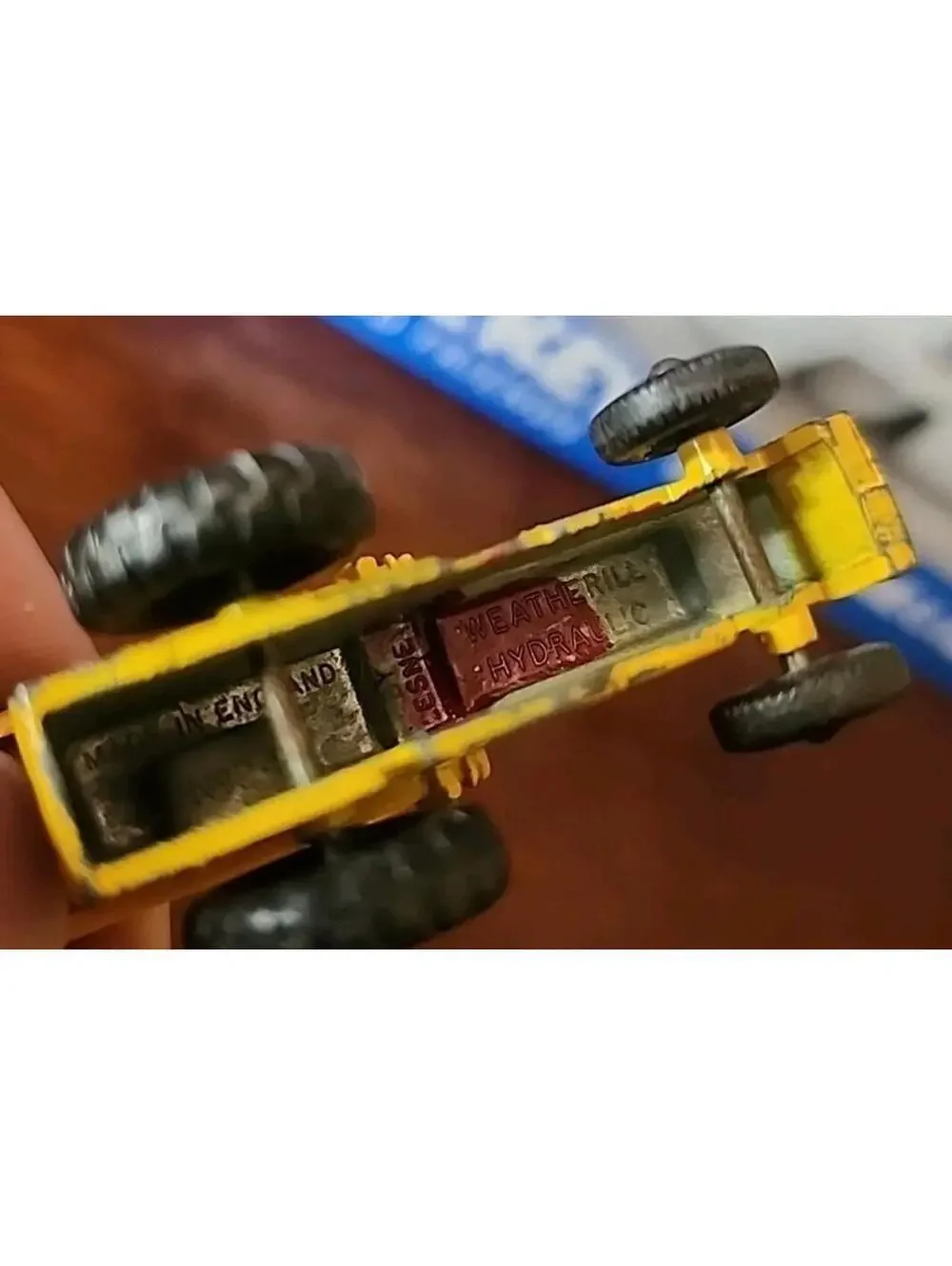 Vintage Matchbox Series No. 24 Weatherill Hydraulic Loader, Lesney